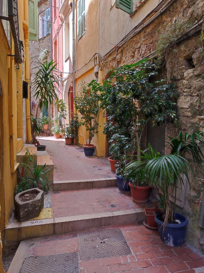 Апартаменти Bilocale Nella Vecchia Citta' Di Mentone Екстер'єр фото